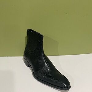 Duca boot black point toe side zipper Italian leather